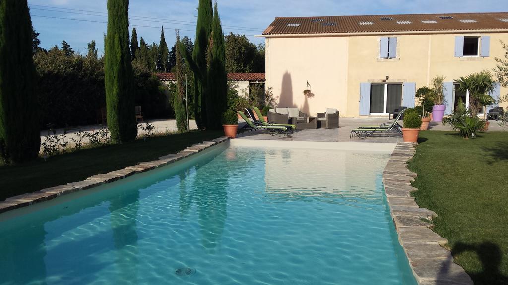 Mas Saint Julien Bed and Breakfast Cavaillon Buitenkant foto